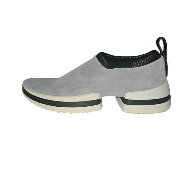 Stuart Weizman 612 Suede Sneakers - Picture 6 of 10